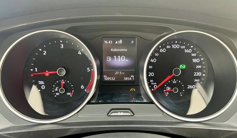 
								Volkswagen Tiguan full									