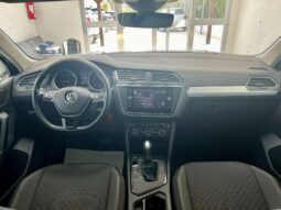 
										Volkswagen Tiguan full									