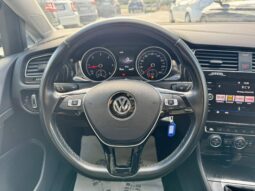 
										Volkswagen Golf full									