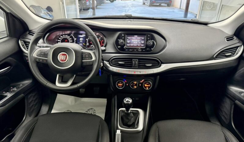 
								Fiat Tipo full									