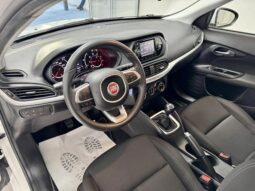 
										Fiat Tipo full									