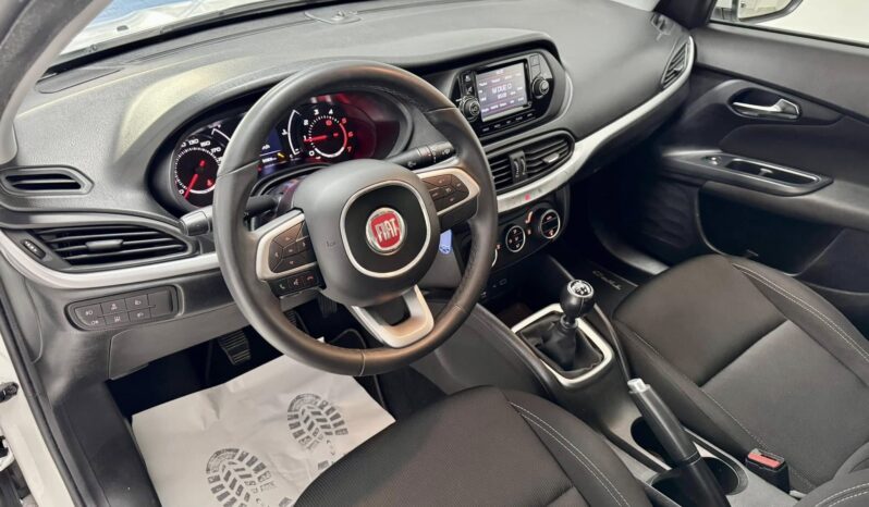 
								Fiat Tipo full									