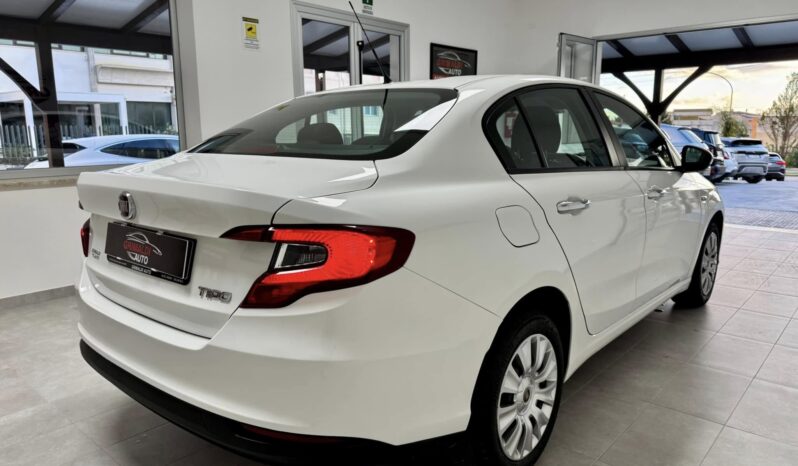 
								Fiat Tipo full									