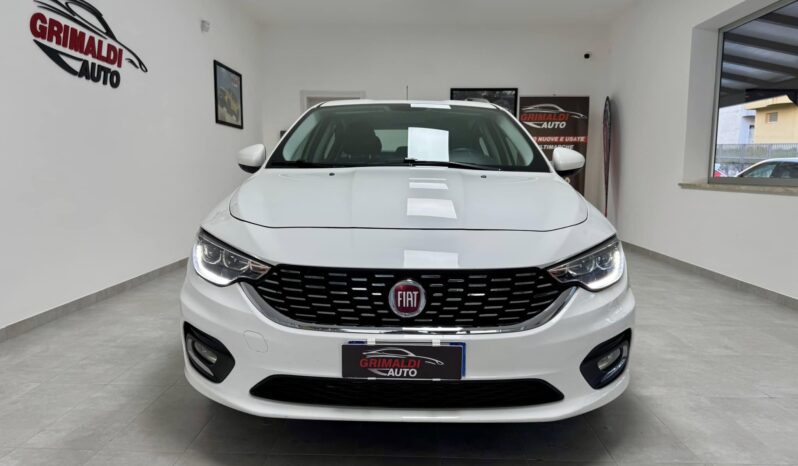 
								Fiat Tipo full									