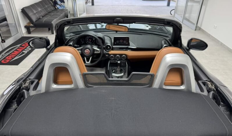 
								Fiat fiat 124 spider lusso full									