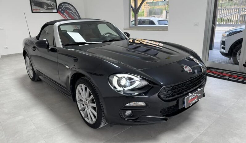 
								Fiat fiat 124 spider lusso full									
