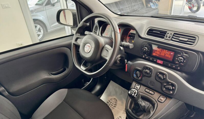
								Fiat Panda full									