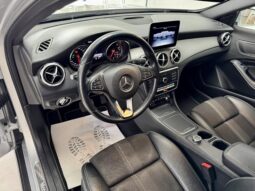 
										Mercedes GLA 200 sport full									