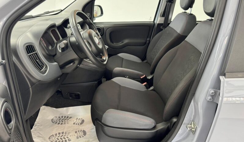 
								Fiat Panda full									