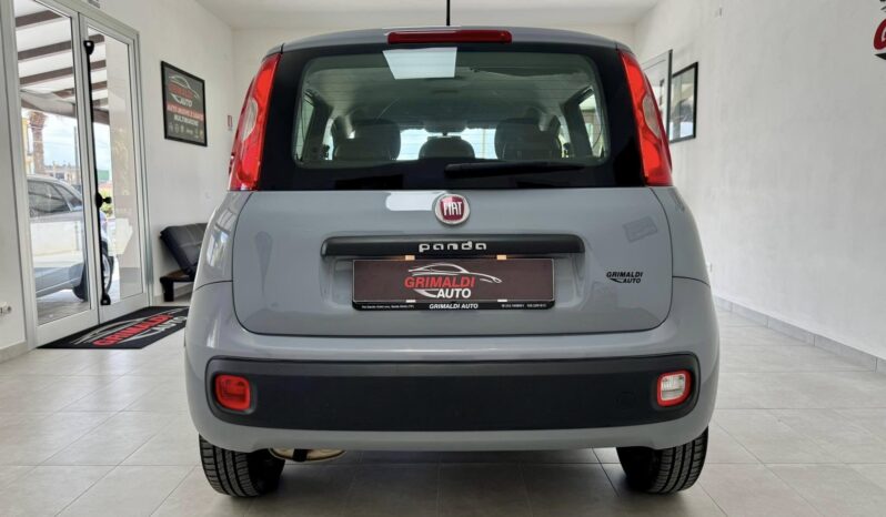 
								Fiat Panda full									