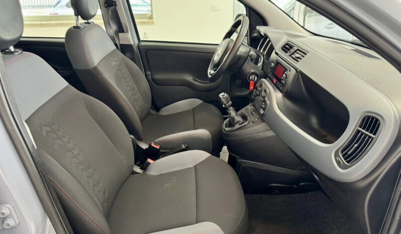 
								Fiat Panda full									