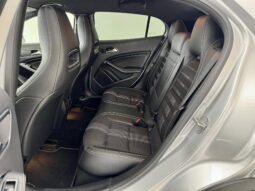 
										Mercedes GLA 200 sport full									