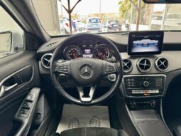 
										Mercedes GLA 200 sport full									