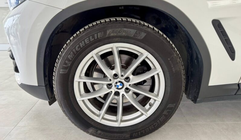 
								BMW X3 BUSINESS ADVANTAGE full									