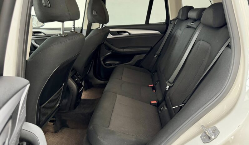 
								BMW X3 BUSINESS ADVANTAGE full									