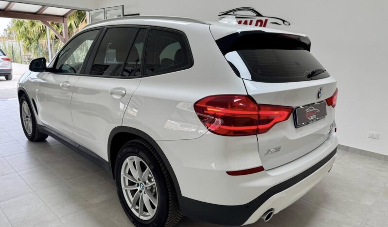 
								BMW X3 BUSINESS ADVANTAGE full									
