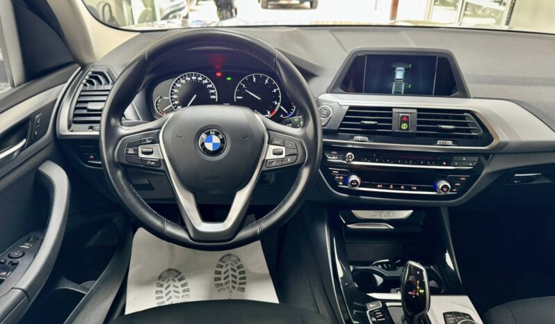 
								BMW X3 BUSINESS ADVANTAGE full									
