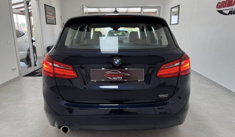 
								BMW SERIE 2 ACTIVE TURER LUXURY full									