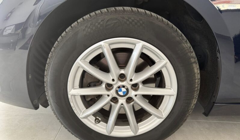 
								BMW SERIE 2 ACTIVE TURER LUXURY full									