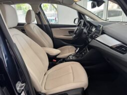 
										BMW SERIE 2 ACTIVE TURER LUXURY full									