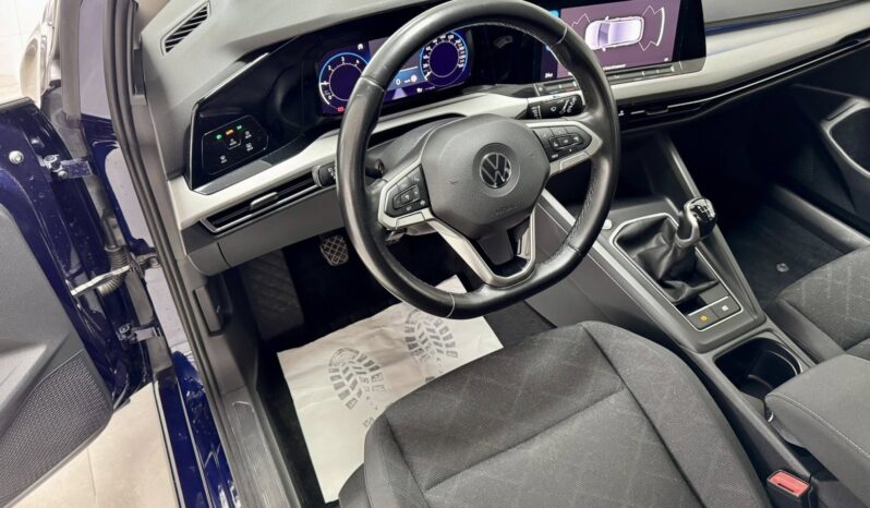 
								VOLKSWAGNE GOLF 8 full									