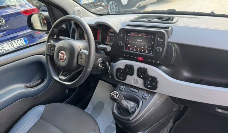 
								FIAT PANDA CITY CROSS full									