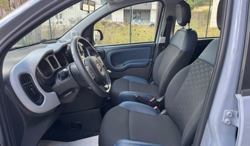 
								FIAT PANDA CITY CROSS full									