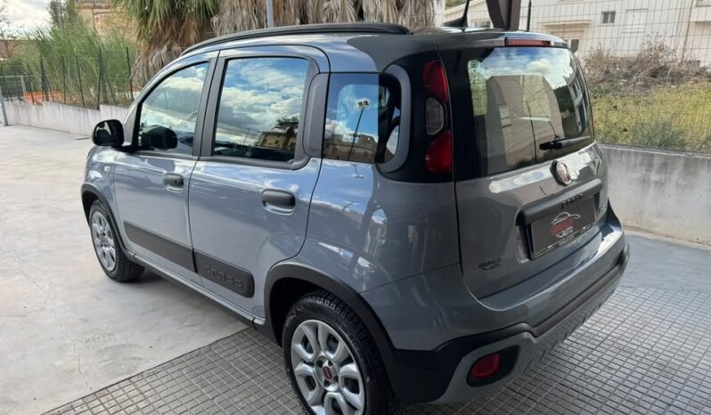
								FIAT PANDA CITY CROSS full									