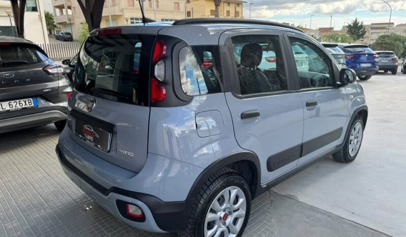 
								FIAT PANDA CITY CROSS full									