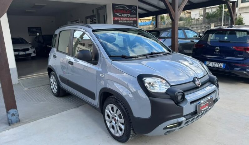 
								FIAT PANDA CITY CROSS full									